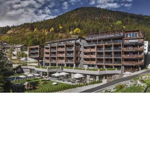 Molaris Lodge