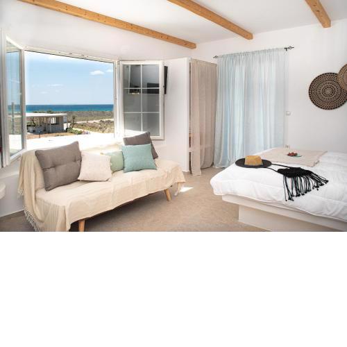 Molos Suites
