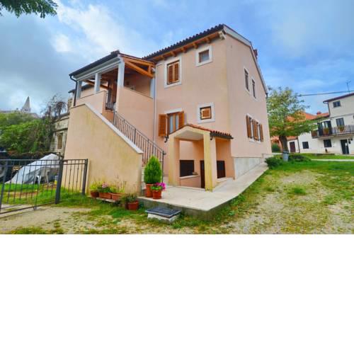 Mon Perin Castrum - Apartment Ana