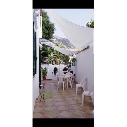Mondello Home "46 passi"