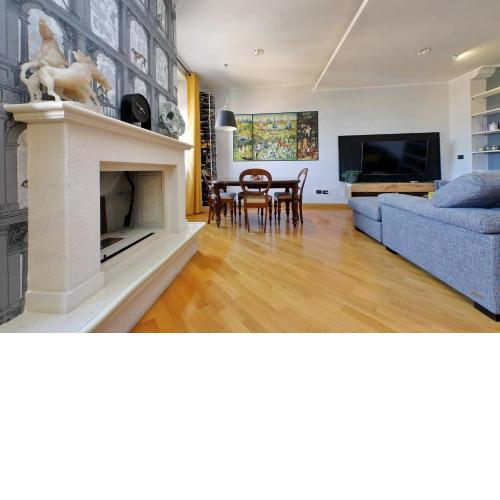 monkeys apartment
