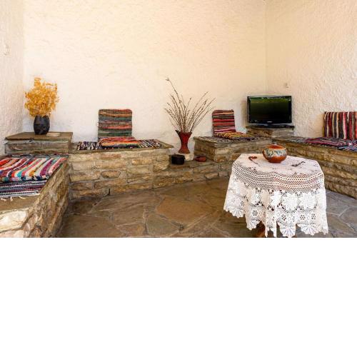 Monodendri Vintage House
