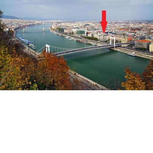Monolit Budapest City Center