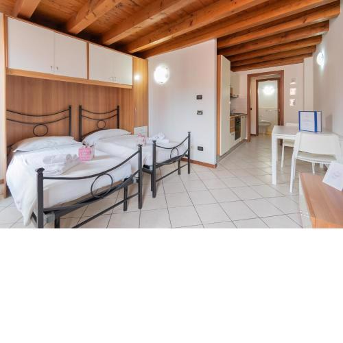 Monolocale San Faustino 9 _ F&L Apartment