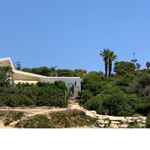 Montalbano House. Be our guest.