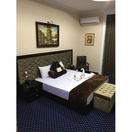 Montana Hotel