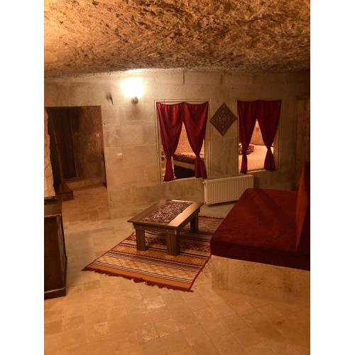 Monte Cappa Cave House