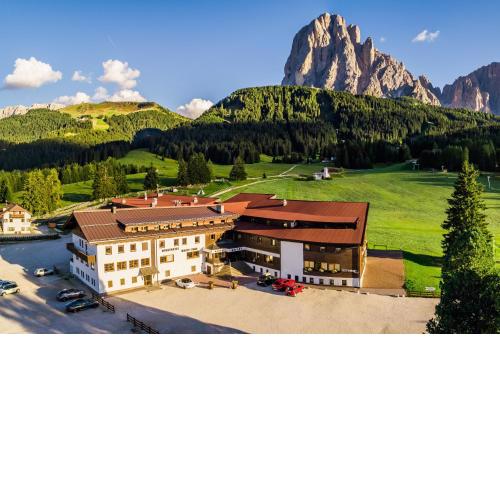 Monte Pana Dolomites Hotel