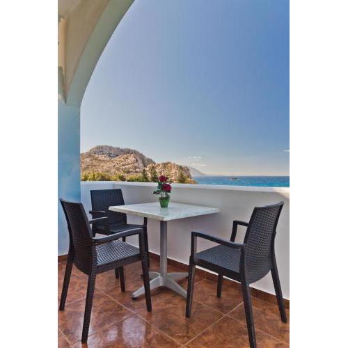 Montemar Studios & Apartments