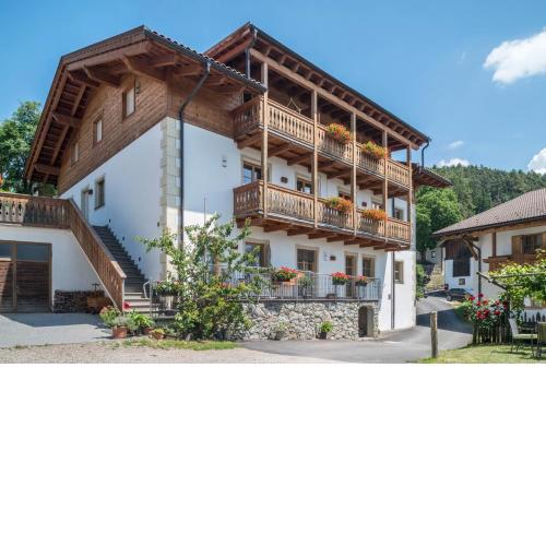 Montis Moarhof Natur Apartments