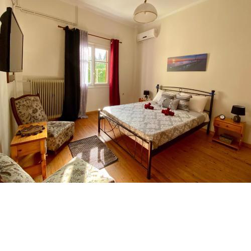 Montsenigos Garden Apartment