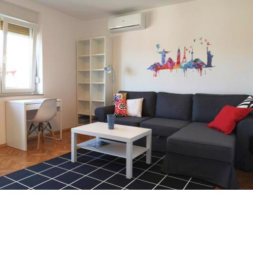 Monty Suite