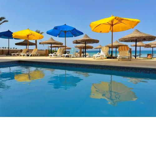 Moon Beach Suites
