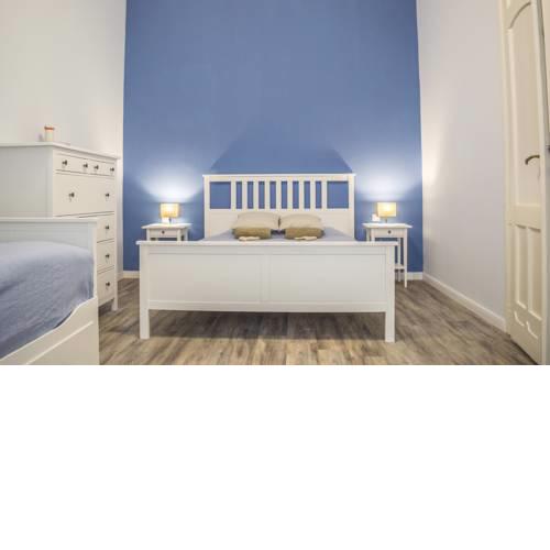 Mor Apartments
