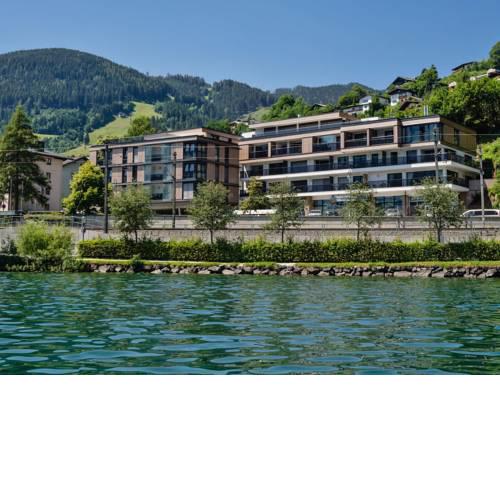 Mountain and Lake XL