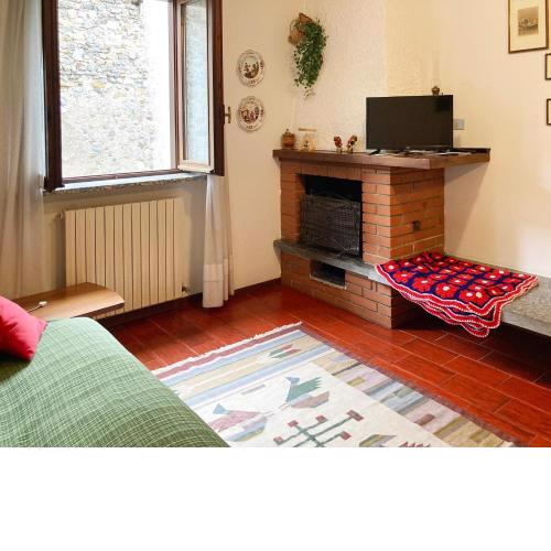 Mountain apartment in an authentic courtyard