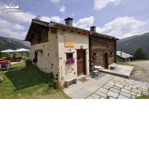 Mountain Chalet Scoiattolo
