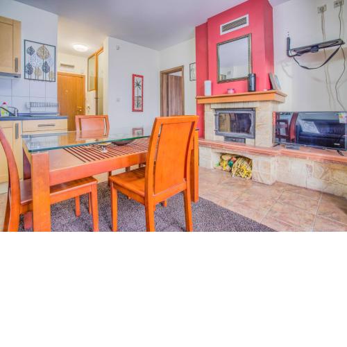 Mountain Hideaway: Charming Wooden Flat in Bansko