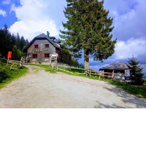 Mountain Lodge Smrekovc