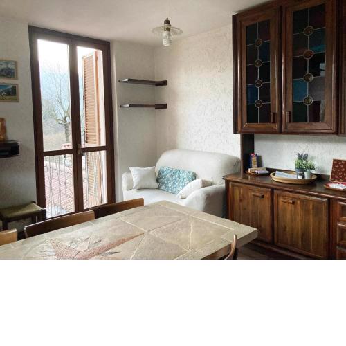 Mountain lodging with fireplace and mountain view