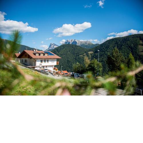 MOUNTAIN RESIDENCE ALPENHOF und Hotel Alpenhof KG der Gasser Renate