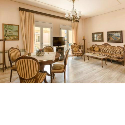 Mourikis Residence
