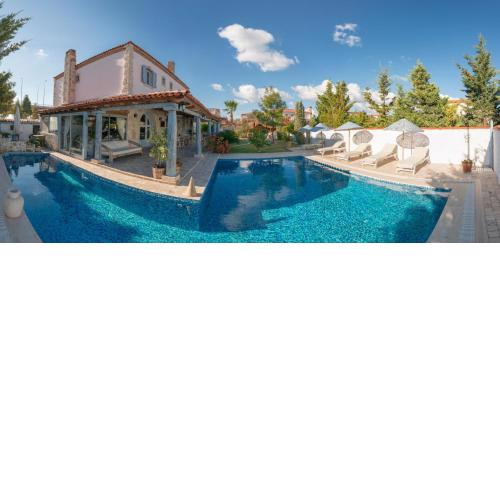 Moy Hotel