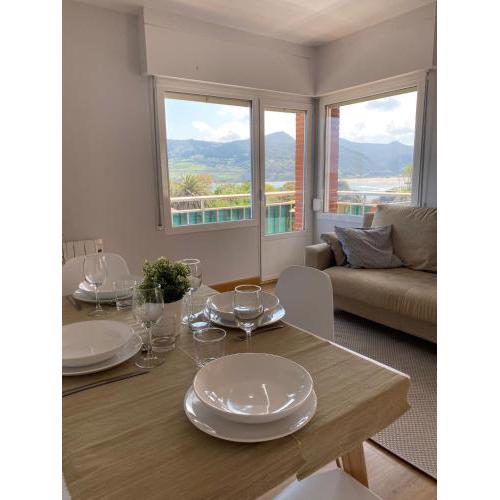 Mundaka best views house