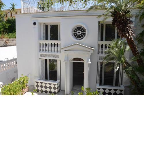 Muta House