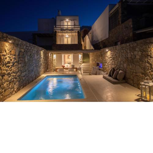 Mykonos Actor’s Villa. 2 BDRs, private mini-pool