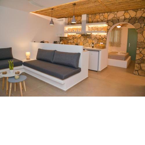 Mylopetra Milos Suites