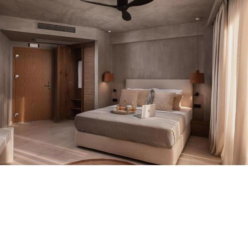 Myra Hotel