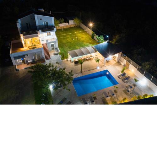 Myrto Villa heated pool