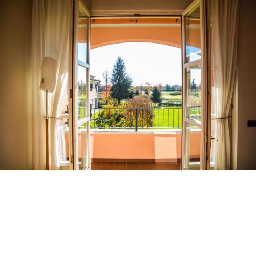 Mysa Properties - Bilocale Golf Club Le Robinie, Busto Arsizio