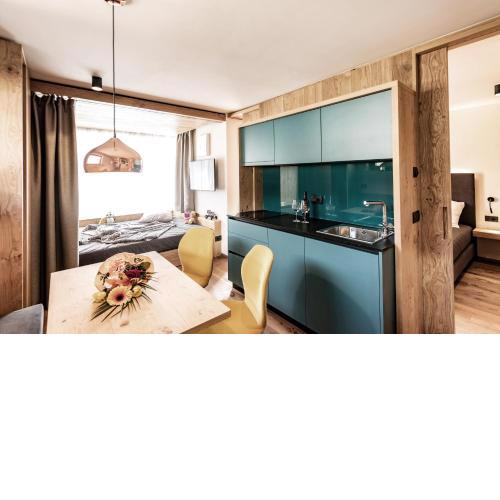 Mysciliar Apartment Sky I