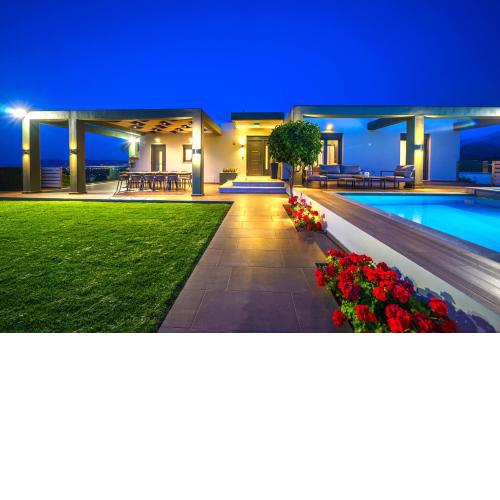 Mythic Olive One floor villa-Amazing View-Heated Poll