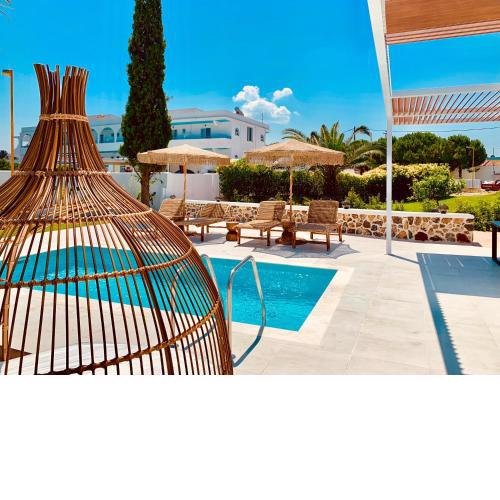 Mythos Luxury Villa