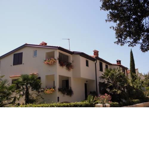 Nada Guesthouse