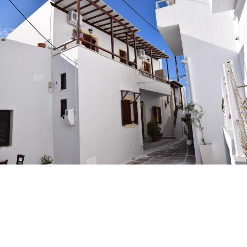 Naoussa Center Cycladic House