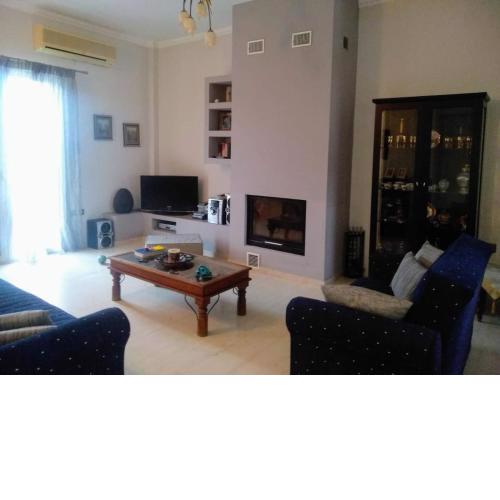 Nasia's Small Villa