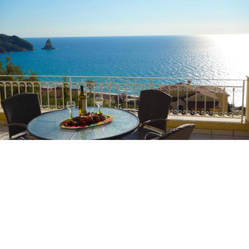Natalia Apartment B with panoramic sea views of Agios Gordios bay