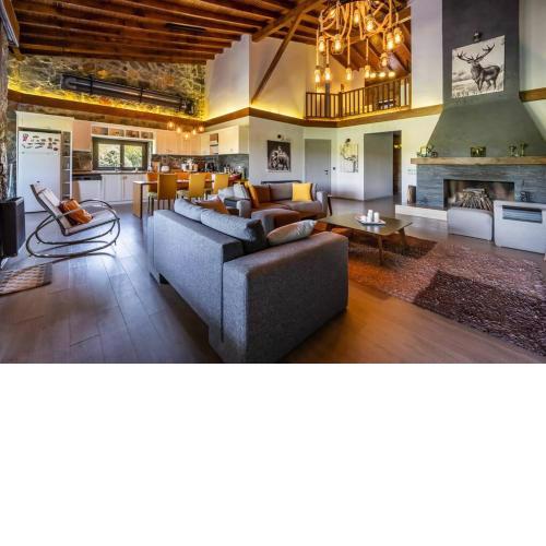 Nature Retreat Stone House For Family & Friends