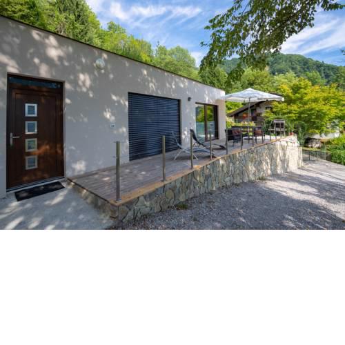 Nature View House with Sauna