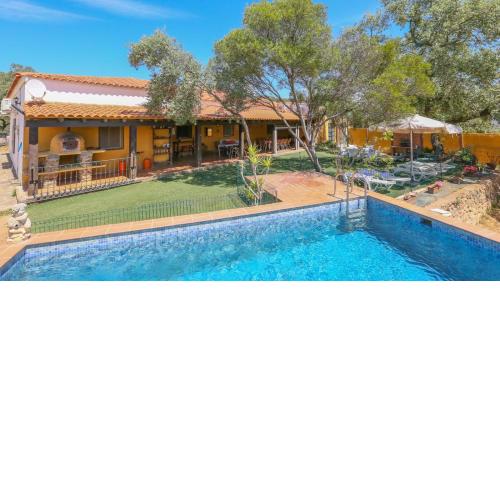 Navalonguilla Santa Olalla del Cala by Ruralidays