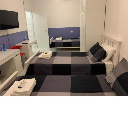 Navigli District Luminoso appartamento con balcone Free WiFi & Parking