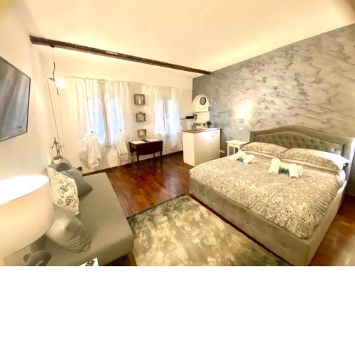 NAVONA SUITE VIOLA