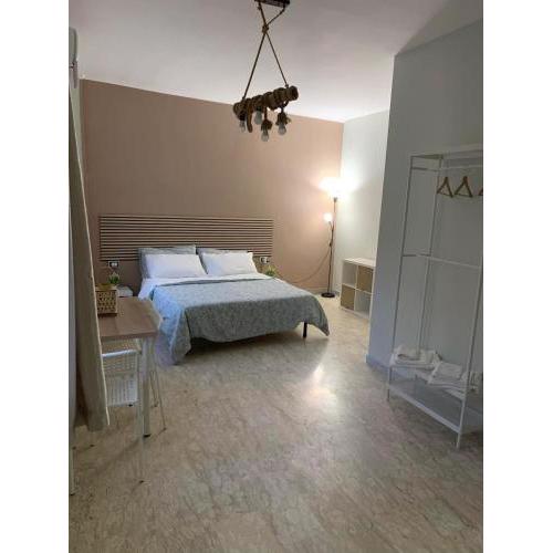 Neapolis center2