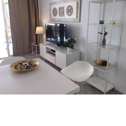 Near beach 2-Bed Apartment in Centrum Fuengirola