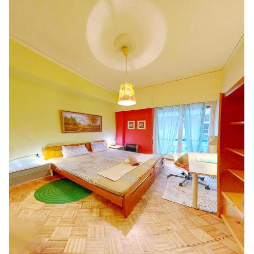 Near Metro for Acropolis - Private room "Promitheas"