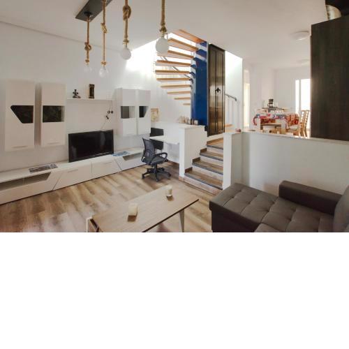 near the port, wide, confortable, WI-FI, terrace, aircon